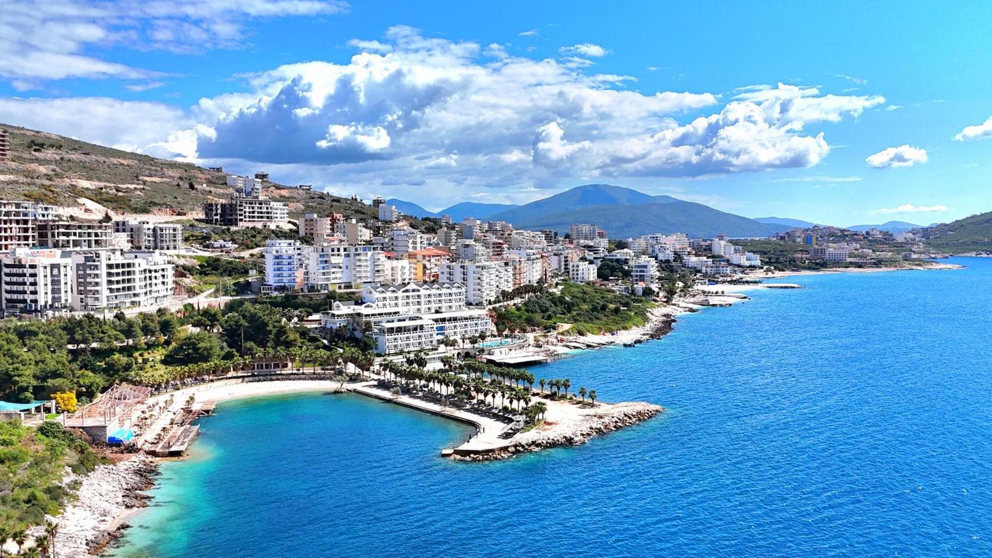 Wonderful View Apartments Sarandë エクステリア 写真